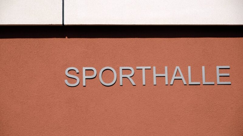 Bochum: Zehntausende Euro versenkt! Sporthalle macht Schüler krank