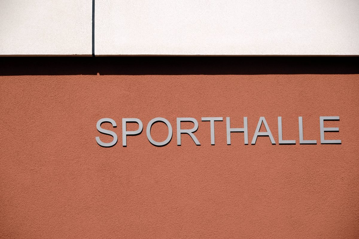Bochum: Zehntausende Euro versenkt! Sporthalle macht Schüler krank