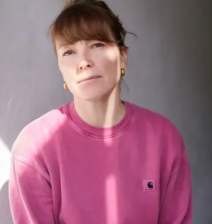 Annika Büsing liest beim Rathausclubbing