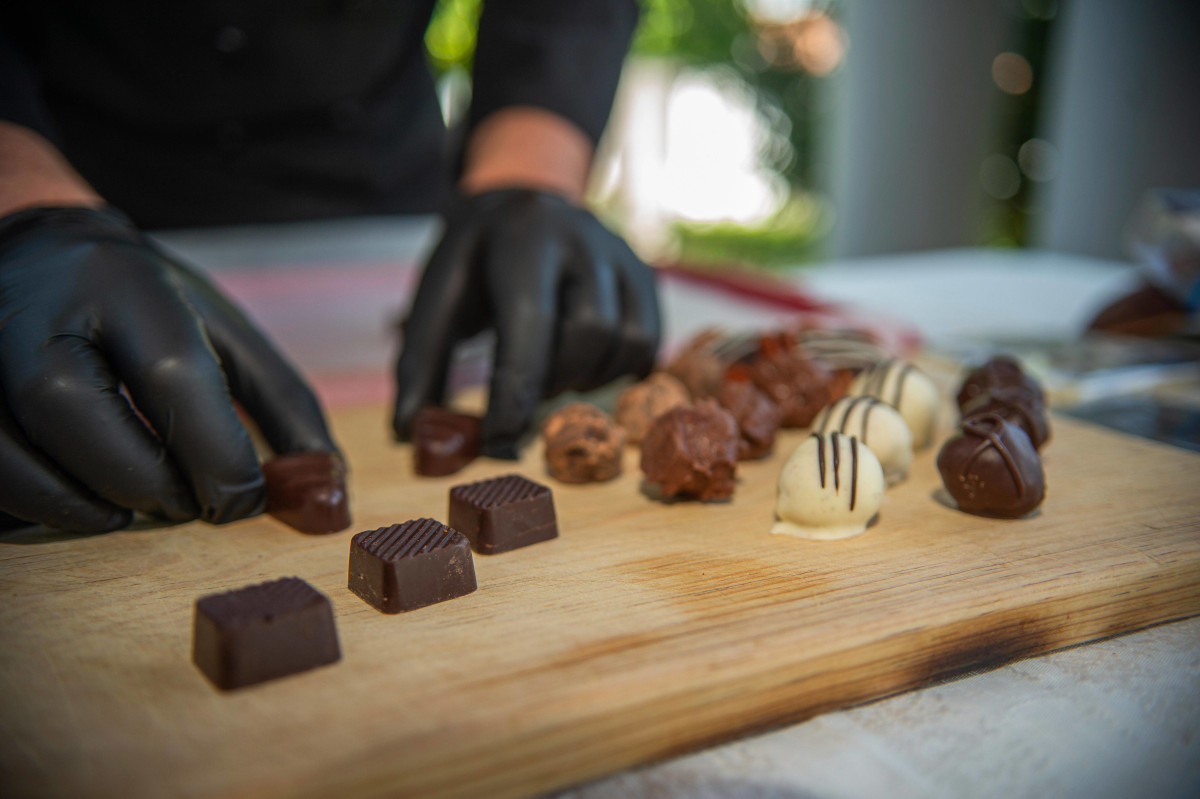 Schokoladenpreis explodiert: Chocolatier aus Bochum packt aus – was lohnt sich noch?