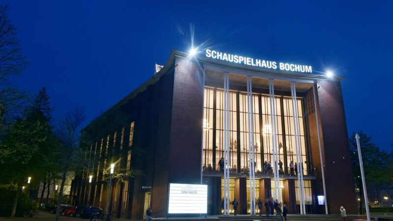 Nach Angriff auf Schauspieler: Theater in Bochum trifft drastische Maßnahme